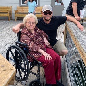 Meet your Posher, Corey